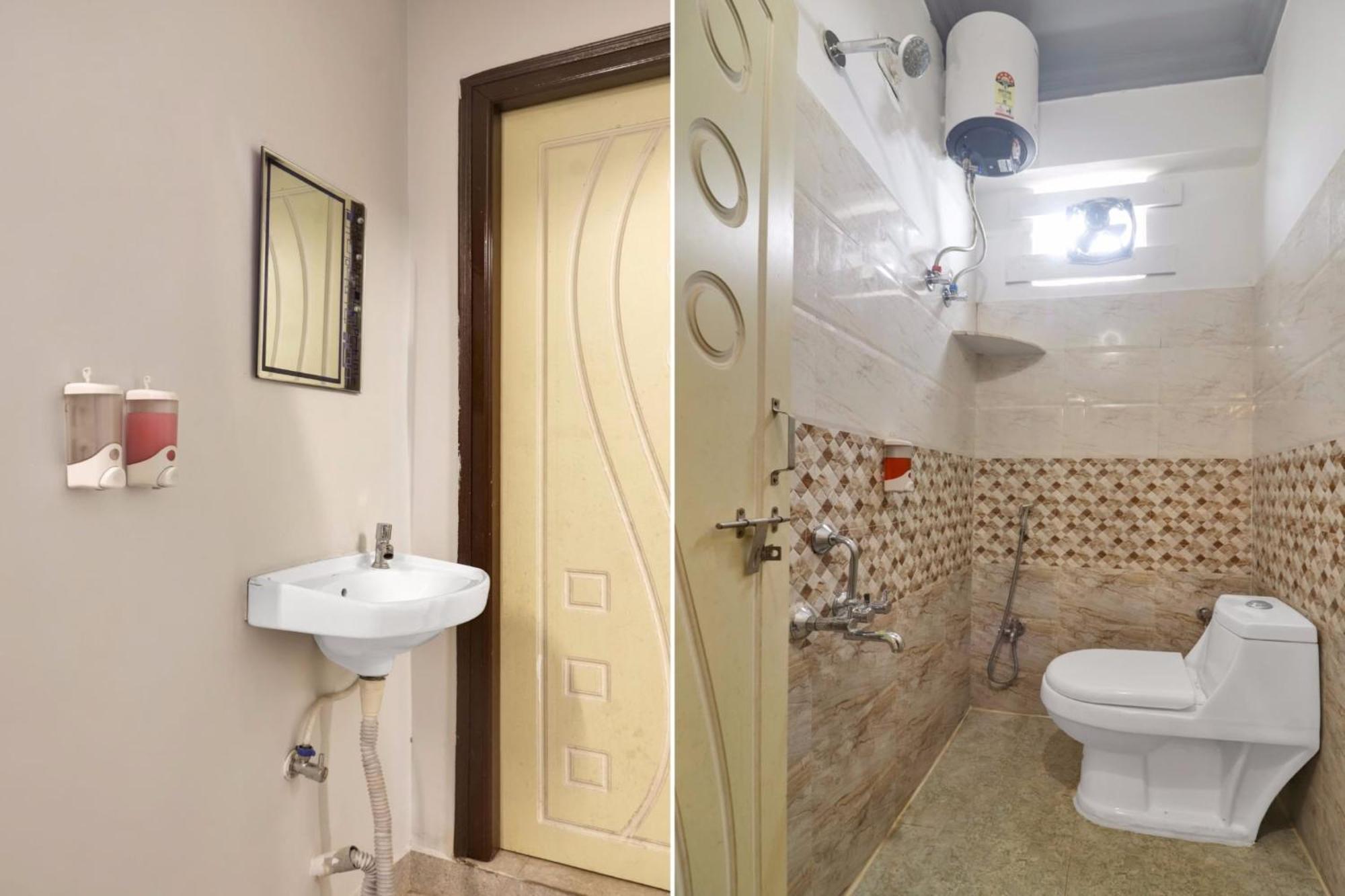 Super Townhouse Rcc Blizz Hotel Kondapur  Buitenkant foto